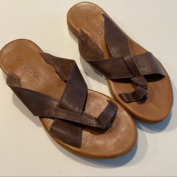 Bueno Shoes - Bueno Criss Cross Sandals